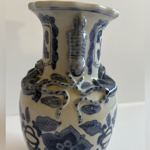 Gorgeous Chinese Porcelain Blue White Vase Vintage EC - Picture 4 of 8